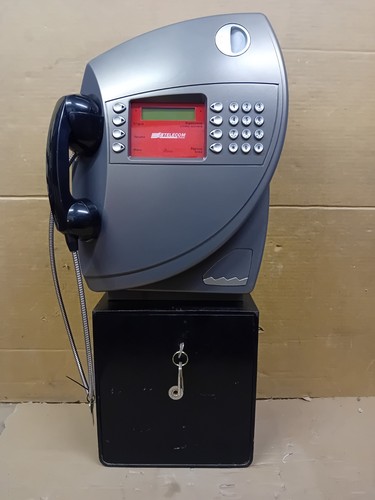 Raro telefono pubblico - , a