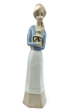 Statuina In Porcellana Da