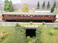 Lima Carrozza di 1° Classe delle Ferrovie Svedesi SJ Scala H0