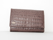 Portafoglio vintage in coccodrillo marrone