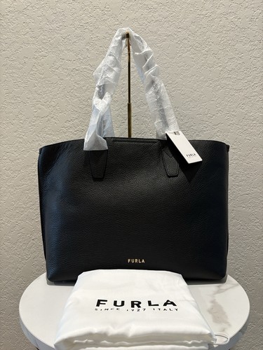 Nwt furla nero - nero, pebbled