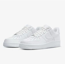 NIKE AIR FORCE 1 '07 SNEAKERS