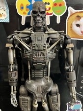 Hot Toys Terminator T-600