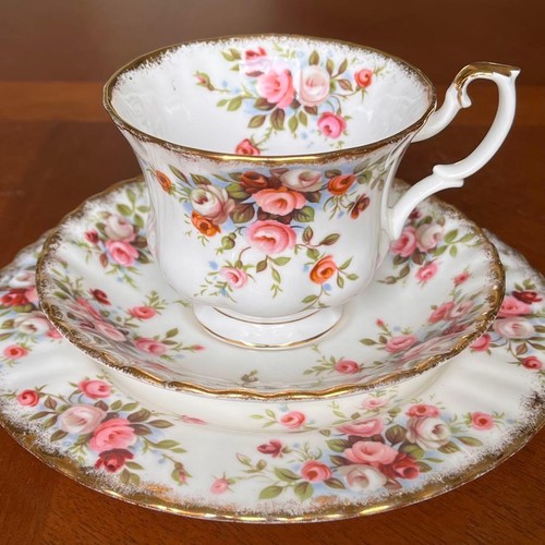 Royal albert cottage set - royal,