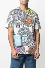T-shirt grafica multicolore