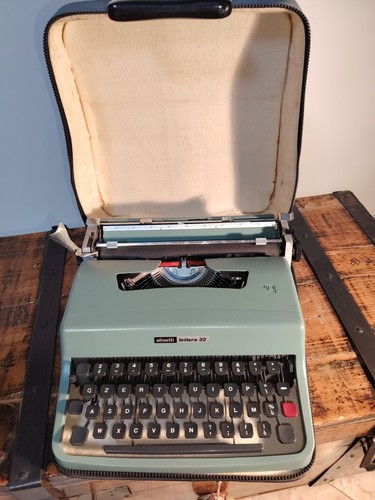 Olivetti lettera con - lettera, 32