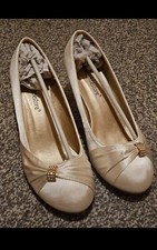 Scarpe da sposa in raso avorio