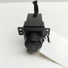 KIA SPORTAGE QL MK4 Porta USB