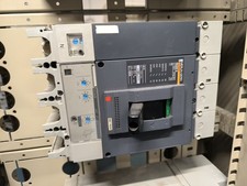 BTICINO - INTERRUTTORER SCATOLATO MAGNETOTERMICO 4P