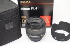 Sigma 30 mm f/1.4 EX DC HSM
