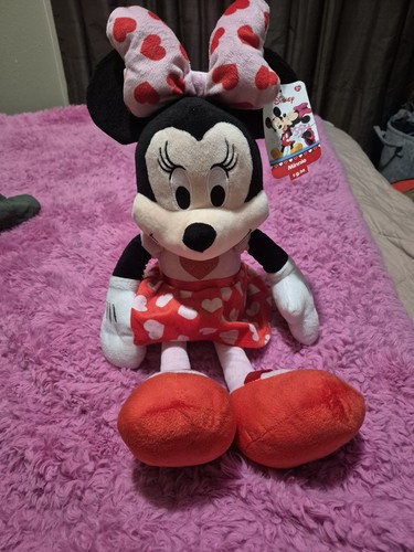 Minnie mouse plush - minnie,