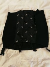 Vintage guepiere reggicalze TG S raso nero ricamata fiorellini Nuova