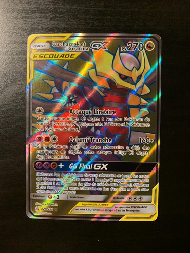 Carte pokémon carchacrok et - carte,