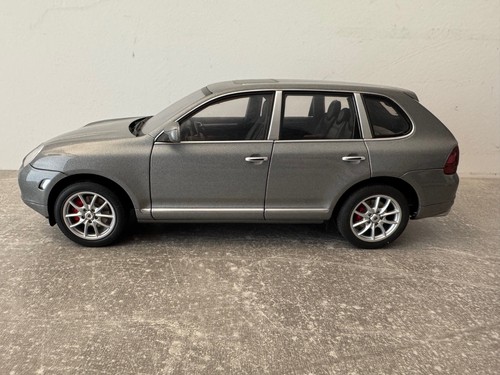 Porsche cayenne turbo grey - porsche,