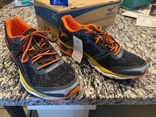 NUOVE scarpe Mizuno Wave Creation 15 FUNZIONANTI uomo 9,5 comode palestra atletica con scatola