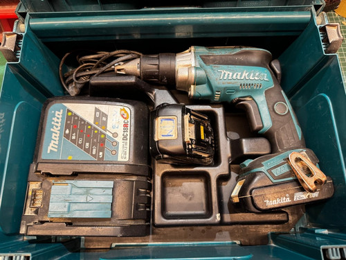 Avvitatore batteria makita - avvitatore, a
