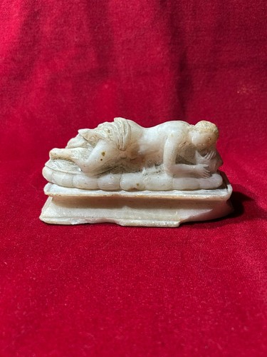 Antica scultura alabastro