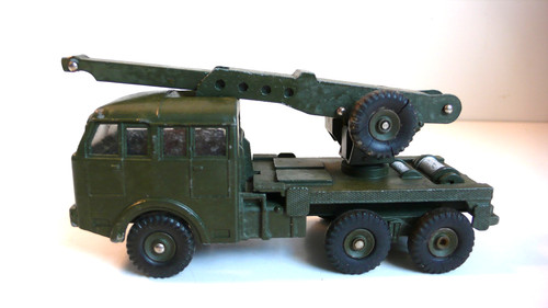 Dinky toys militaire berliet - militaire,