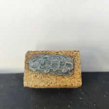 Auto D'Epoca Figurale di Legno