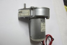 CROUZET 82704.4  29RPM rapporto 150   MOTORIDUTTORE IN CORRENTE CONTINUA 12VDC