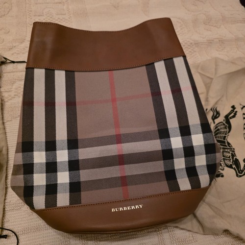 Burberry borsa spalla nuova - burberry,
