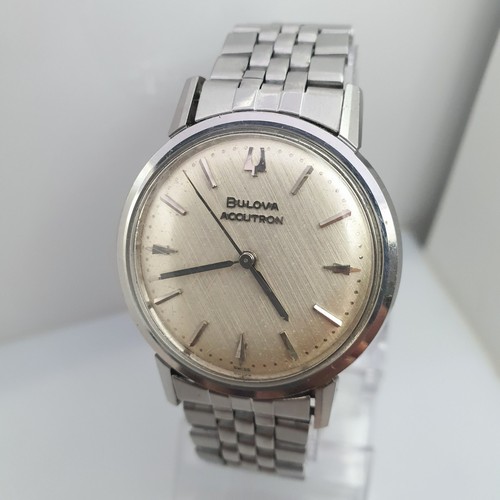 Bulova accutron - bulova, m4