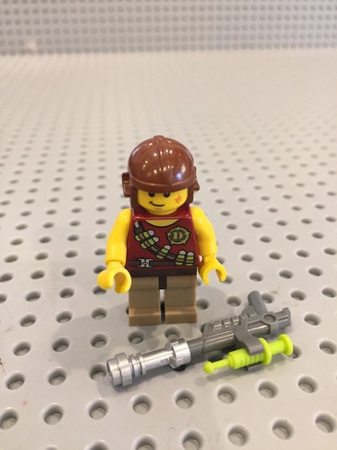 Lego dino defense hero minifig - lego,