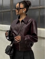 Giacca Di Pelle Quasi Identica