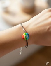 Bracciale con Ciondolo M&M Colorato – Gioielli Moda Unisex Vari Modelli Nuovi