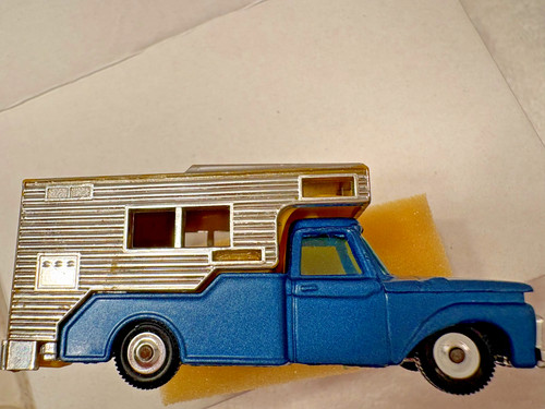 Husky ford camper - f350, vintage