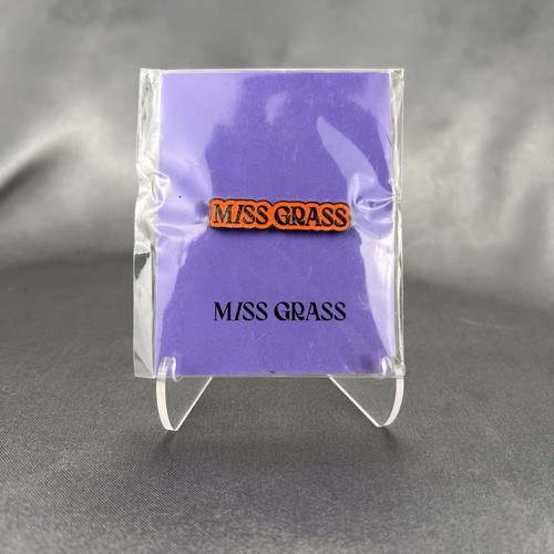 Spilla smaltata miss erba - miss,