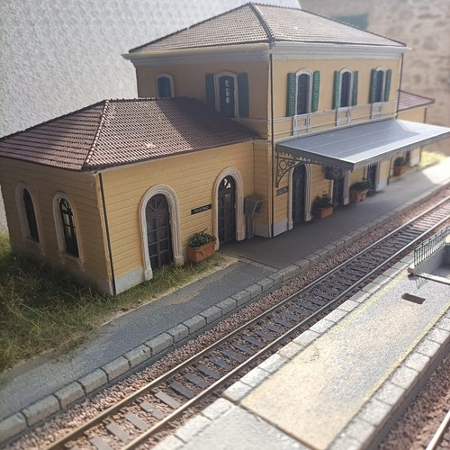Stazione ferroviaria scala - ferroviaria,