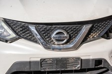GRIGLIA PARAURTI PER NISSAN Qashqai Serie 623104EA1D (14>)