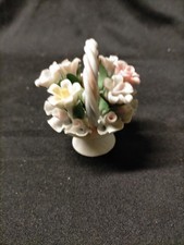 VASETTO CON FIORI PORCELLANA