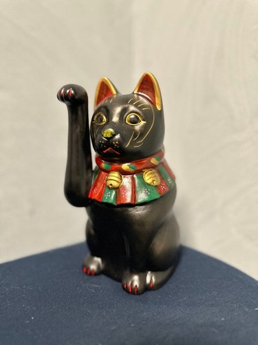 Maneki neko nero - ,