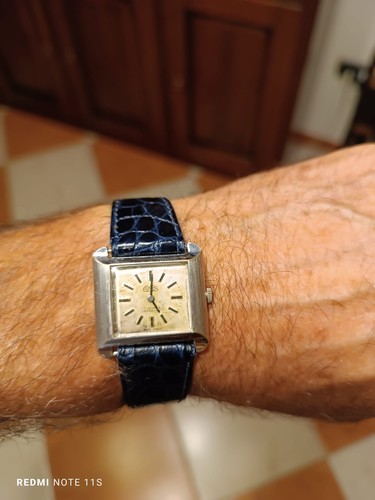 Axes vintage dress watch - vintage,