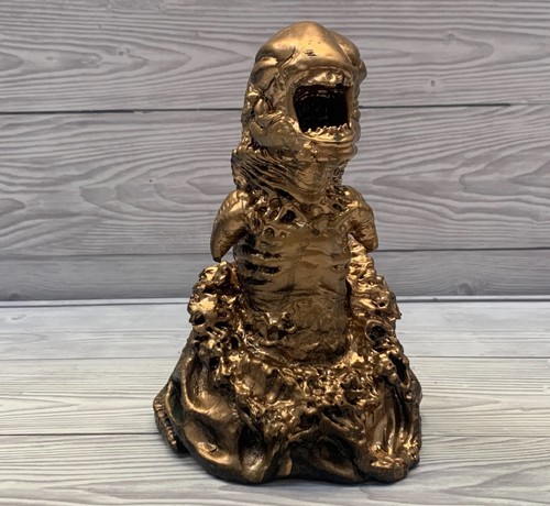 Alien chest burster - chest,