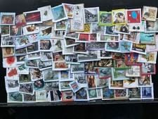 Francobolli GB 100 diversi