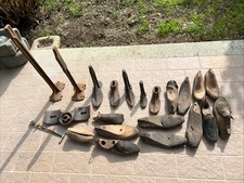 LOTTO DI ANTICHE INCUDINI DA