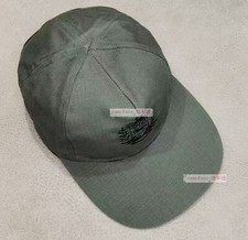 Berretto verde uniforme