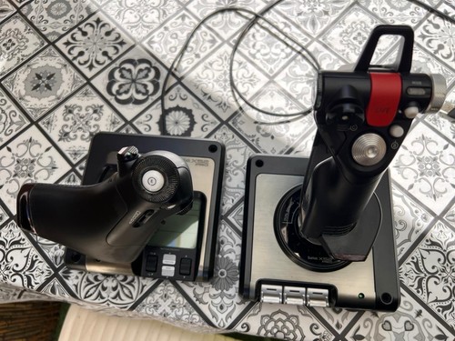 Joystick saitek pro - x,