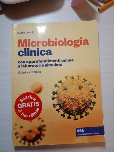 Libro microbiologia - libro,
