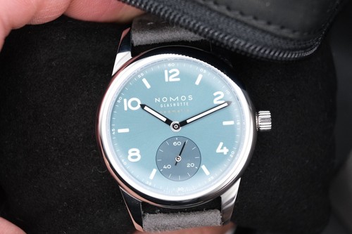 Nomos club neomatik pétrol - club,