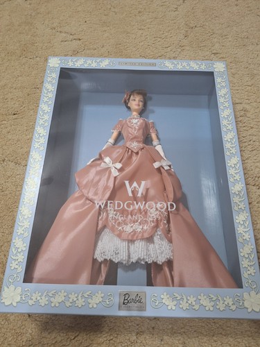Barbie 2000 wedgwood - 2000,