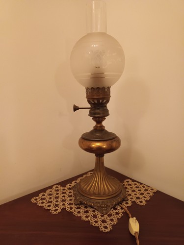 Lampada petrolio antica - petrolio,