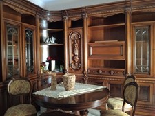 SALA DA PRANZO IN LEGNO SCOLPITA COMPLETA DI TAVOLO TONDO ALLUNGABILE