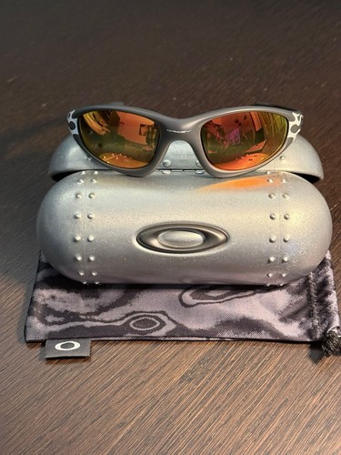 Brain dead oakley straight - oakley,
