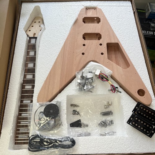 Chitarra elettrica natural - chitarra,