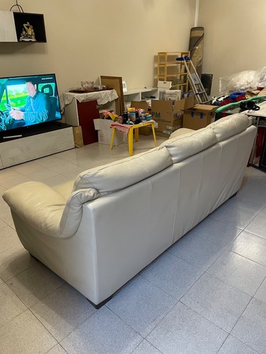 Vendo divano tre - , posti