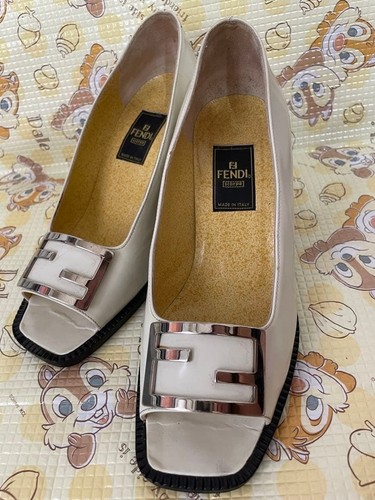 Decolte fendi bianche punta - fendi,